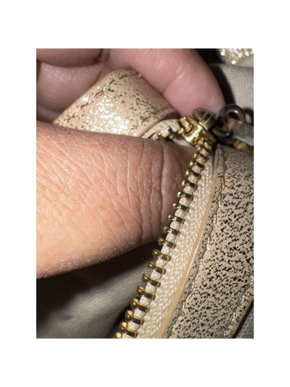 Tory Burch Dean Hobo Bag - Picture 14 of 16